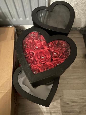 Handgemaakte bloemen van lint beschikbaar voor biedingen