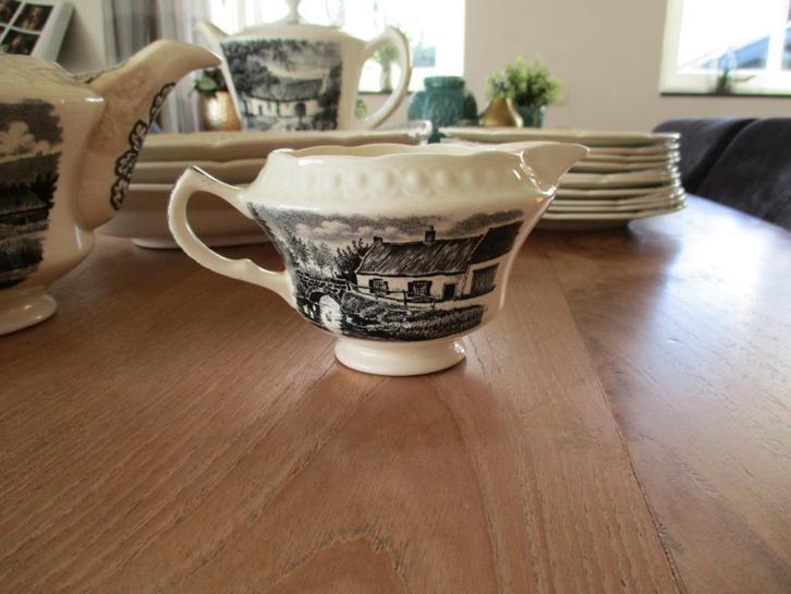 Boerenhoeve zwart melkkannetje, Antiek en Kunst, Antiek | Servies los, Ophalen of Verzenden