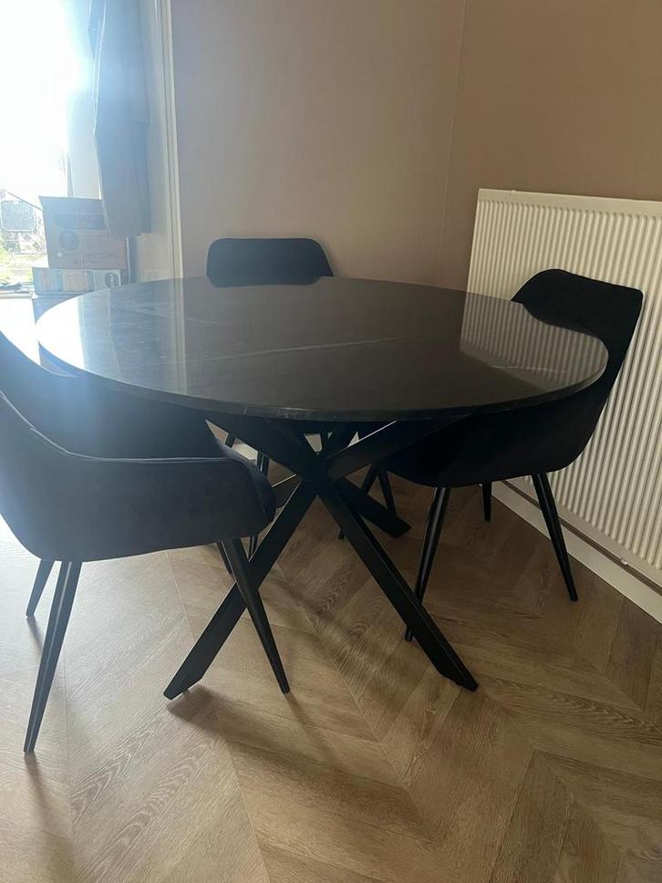 Marmeren eettafel, Huis en Inrichting, Tafels | Eettafels, Gebruikt, 100 tot 150 cm, 100 tot 150 cm, Vier personen, Rond, Overige materialen