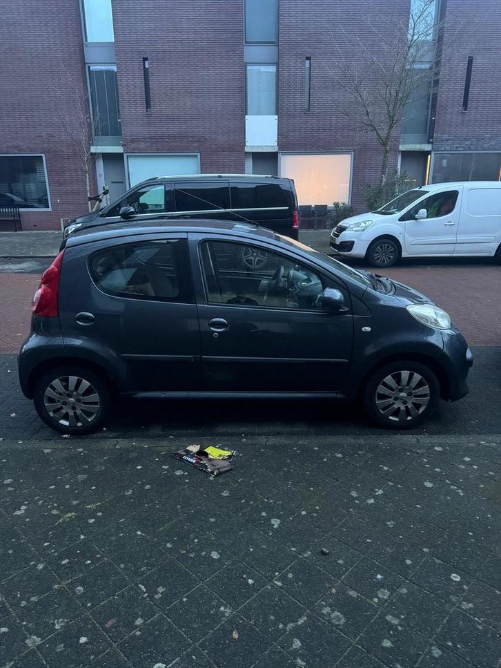 Peugeot 107 1.0 12V 5DR handgeschakeld benzine, Auto's, Peugeot, Particulier, Benzine, A, Hatchback, Handgeschakeld, Origineel Nederlands