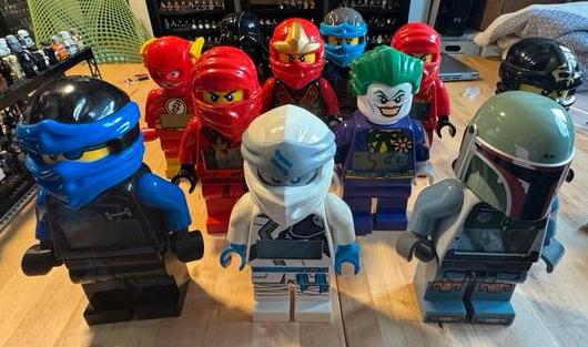 Lego wekkers / alarm clock prijs zie advertentie, Kinderen en Baby's, Speelgoed | Duplo en Lego, Zo goed als nieuw, Ophalen of Verzenden