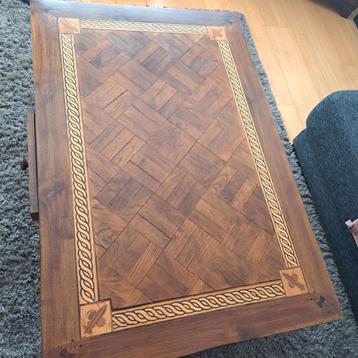Salontafel beschikbaar voor biedingen
