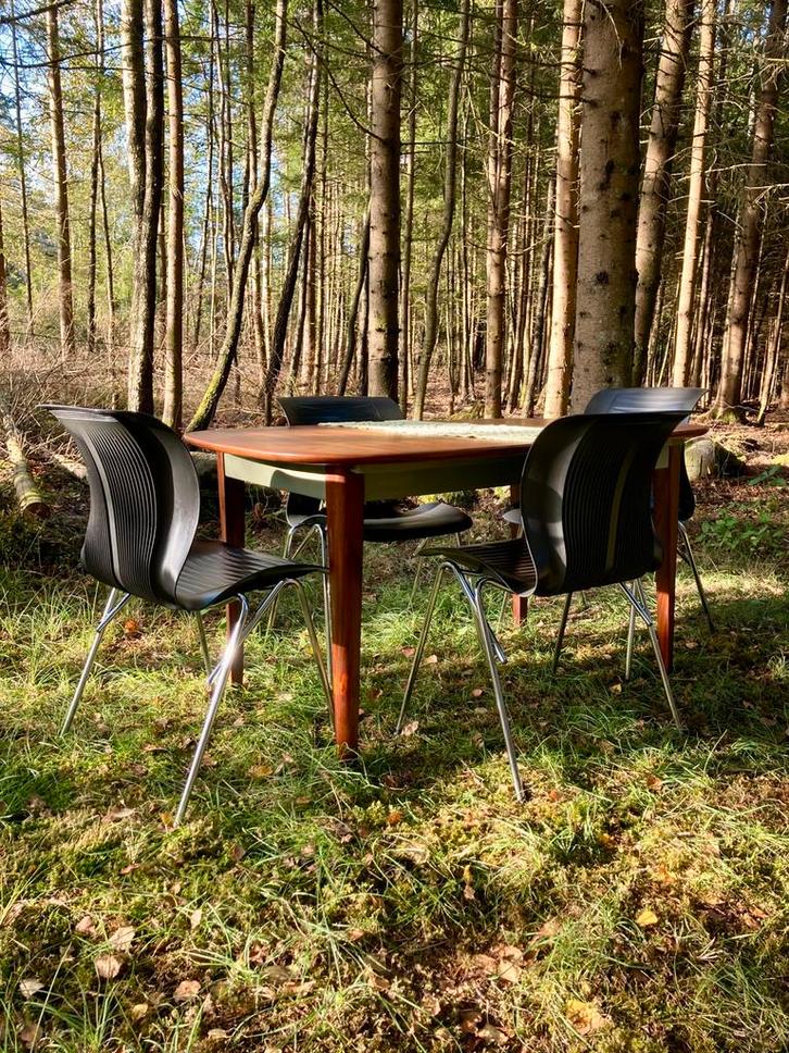 4 Vintage made in Denmark design stoelen Fritz Hansen, Huis en Inrichting, Stoelen, Gebruikt, Vier, Kunststof, Zwart, Ophalen of Verzenden
