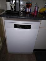 Vaatwasser hier overbodig geworden  zelf loskoppelen, Witgoed en Apparatuur, Ophalen of Verzenden, Minder dan 85 cm