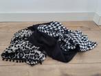 Dames shawl / sjaal zwart/wit, Ophalen of Verzenden, Zo goed als nieuw, Maat 46/48 (XL) of groter, Sjaal