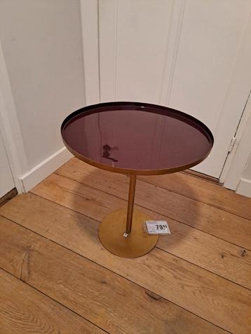 Gloednieuwe salontafel bijzettafel beschikbaar voor biedingen