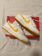 Nike dunk low white university gold, Wit, Nike, Nieuw, Ophalen of Verzenden
