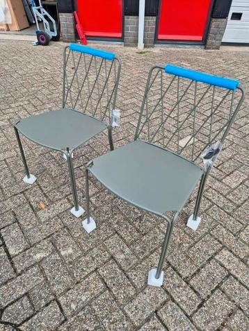2x nieuwe fermob kintburry stoelen rozemarijn Prijs p/st beschikbaar voor biedingen