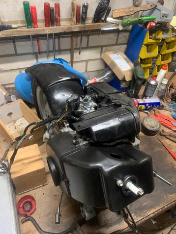 Monteur scooters/quads/motoren/2takt-blokken beschikbaar voor biedingen