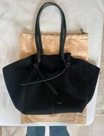 Yuzefi large mochi suede schouder tas leer zwart, Ophalen of Verzenden