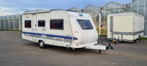 Hobby Excellent 495 UL, Caravans en Kamperen, Caravans, Bedrijf, tot en met 5, 1000 - 1250 kg, Rondzit, Hobby, 2 aparte bedden