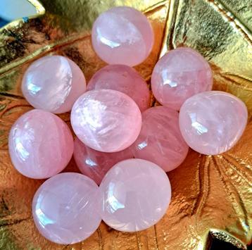 Rozekwarts bollen edelsteen bol Roze Kwarts edelstenen  beschikbaar voor biedingen