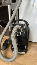 Miele C3 powerline stofzuiger, Ophalen of Verzenden, Zo goed als nieuw, Minder dan 1200 watt, Stofzuiger