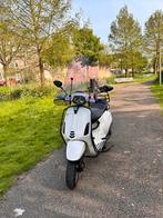 Full option Vespa sprint snorscooter (2020) wit, Fietsen en Brommers, Scooters | Vespa, Maximaal 25 km/u, Benzine, Ophalen of Verzenden