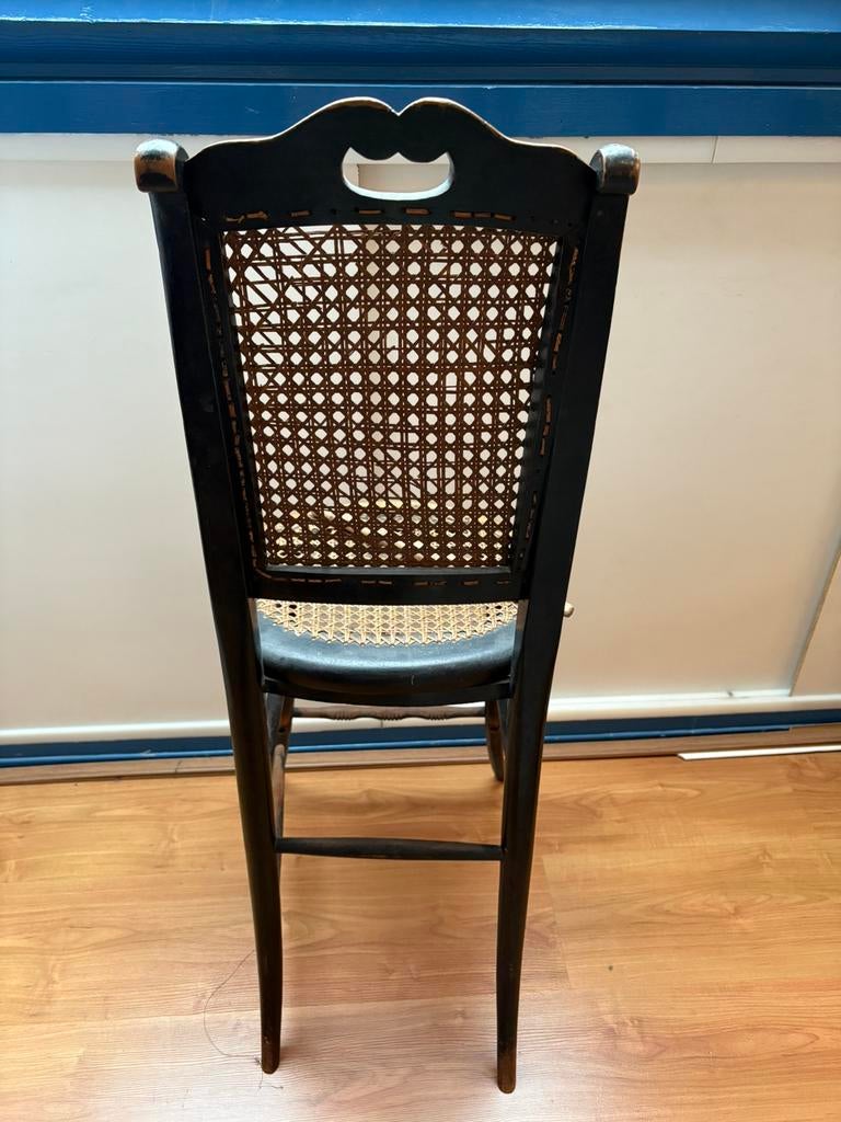 Antieke Kinderstoel, Ophalen