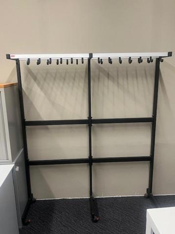 Kapstok van Esch, afm.B150xH172xD41cm, zwart aluminium beschikbaar voor biedingen