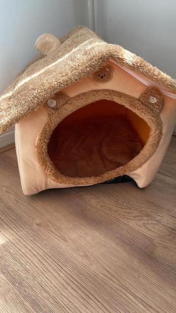 Katten huis beschikbaar voor biedingen