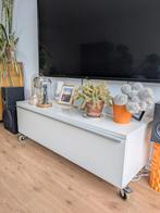 TV meubel hoogglans wit op wieltjes, Ophalen, Gebruikt, 25 tot 50 cm, Minder dan 100 cm