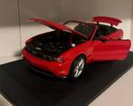 Maisto Ford Mustang GT (2010) rood 1:18, Ophalen of Verzenden, Zo goed als nieuw, Auto, Maisto