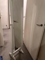 Elegante witte sieradenkast met spiegel, Ophalen, Minder dan 50 cm, Zo goed als nieuw, 150 tot 200 cm