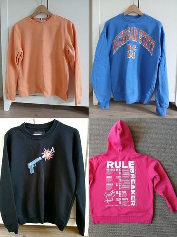 Pakket sweaters en jeans S Sting Bershka beschikbaar voor biedingen