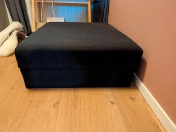 Gratis stoffen poef, antraciet. Afmeting 105x85x24