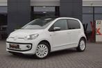 Volkswagen UP High Up White 75pk / Panodak / Leer / PDC / Na, Auto's, 21 km/l, Euro 5, Gebruikt, Up!