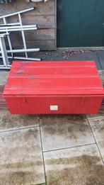 Metalen gereedschapskist degelijk afsluitbaar, Ophalen