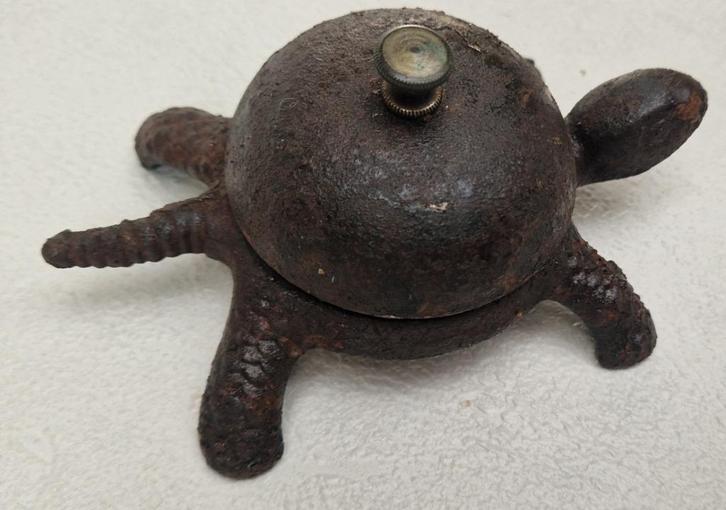 Oude Hotel baliebel -Tafelbel in de vorm van een SCHILDPAD, Antiek en Kunst, Antiek | Gereedschap en Instrumenten, Ophalen of Verzenden