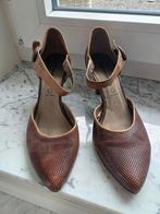 Tamaris pumps maat 37, Tamaris, Bruin, Zo goed als nieuw, Sandalen of Muiltjes