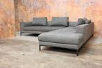 ZGANieuw grijze stoffen Aikon Lounge design hoekbank, Design, Hoekbank, Stock Aikon, Ophalen of Verzenden