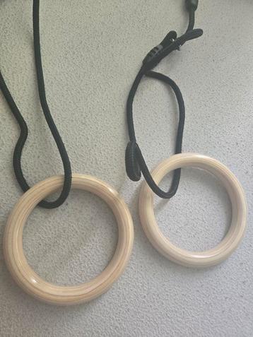Gymnastiek Ringen met Verstelbare Banden beschikbaar voor biedingen