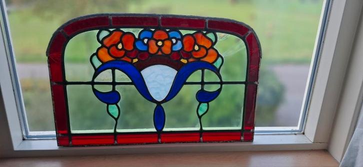 Kleurrijk glas in lood paneel, Antiek en Kunst, Antiek | Glas en Kristal, Ophalen of Verzenden