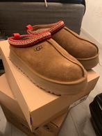 UGG Tasman Chestnut maat 40, UGG, Bruin, Instappers, Ophalen of Verzenden