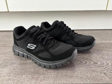 SKECHERS Sneakers laag 'Burns Agoura' in Zwart beschikbaar voor biedingen