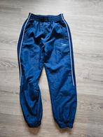 Osaga trainingsbroek 128, Ophalen of Verzenden, Zo goed als nieuw, Jongen, Sport- of Zwemkleding