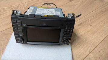 Originele Mercedes Vito/ Viano W639 radio Navigatie beschikbaar voor biedingen