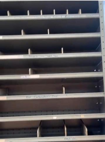 Magazijn stelling..schotten kast vakkenkast beschikbaar voor biedingen