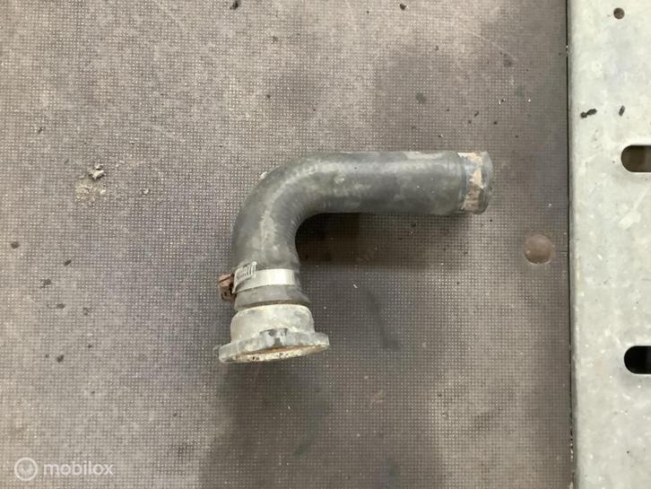 Volvo 419333 thermostaathuis met bocht slang B20 B18, Auto-onderdelen, Overige Auto-onderdelen, Gebruikt, Ophalen of Verzenden