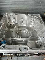 Balboa jacuzzi met wat werk, Ophalen, Zo goed als nieuw