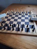 Keurig houten schaakspel/damspel, Een of twee spelers, Ophalen of Verzenden, Zo goed als nieuw