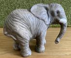 Decoratieve grijze olifant aardewerk hoogte 13 cm, Ophalen of Verzenden, Zo goed als nieuw, Wild dier, Beeldje of Figuurtje
