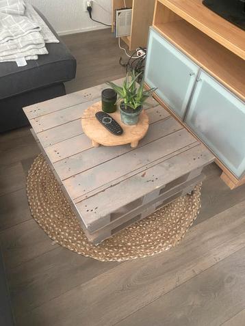 Coffetable