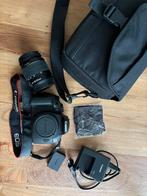 CANON EOS 2000D + EF-S 18-55 DC + SB130-cameratas, Spiegelreflex, Canon, Ophalen of Verzenden, Zo goed als nieuw