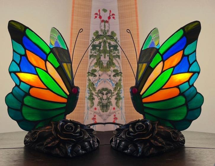 Uitzoeken 69,- per stuk echte glas in lood vlinder lampen, Huis en Inrichting, Lampen | Tafellampen, Minder dan 50 cm, Glas, Ophalen of Verzenden