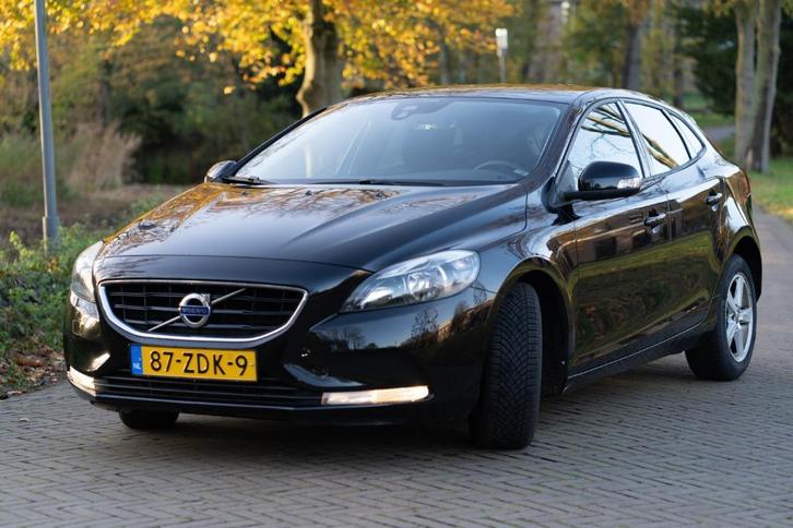 Volvo V40 1.6 T3 150PK 2012 Zwart met weinig kilometers!, Auto's, Volvo, Particulier, V40, ABS, Achteruitrijcamera, Airbags, Airconditioning