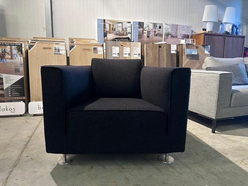 Design on Stock Blizz Fauteuil Zwart Ploegwool, Huis en Inrichting, Fauteuils, Zo goed als nieuw, Stof, 75 tot 100 cm, 75 tot 100 cm