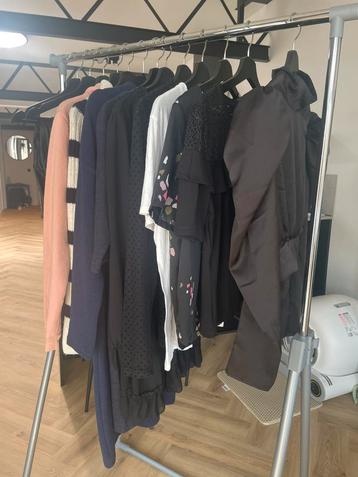 Mooi dames kleding pakket maat S (13 Stuks) beschikbaar voor biedingen