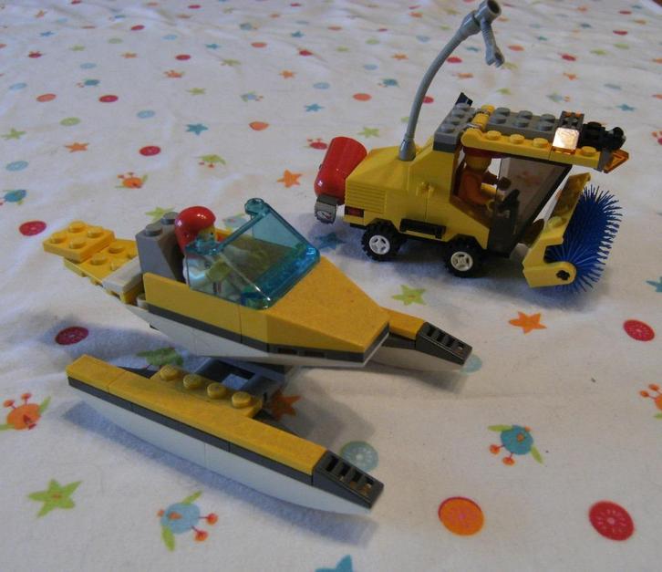 Lego veegauto + lego vliegtuig, Kinderen en Baby's, Speelgoed | Duplo en Lego, Gebruikt, Lego, Complete set, Ophalen of Verzenden