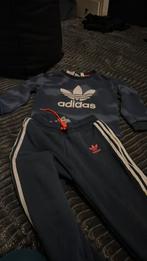 Adidas setje trainingspak 104, Kinderen en Baby's, Kinderkleding | Maat 104, Ophalen of Verzenden, Zo goed als nieuw, Adidas